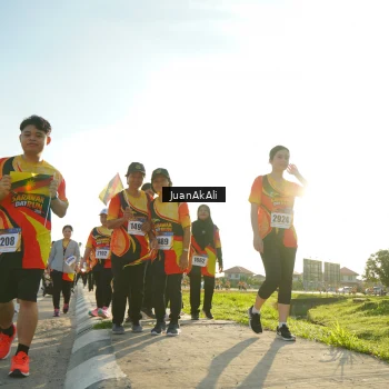 Runner Photo 2379049