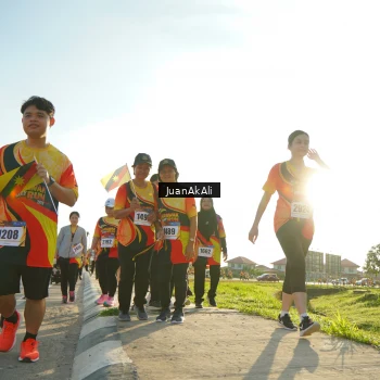 Runner Photo 2379053