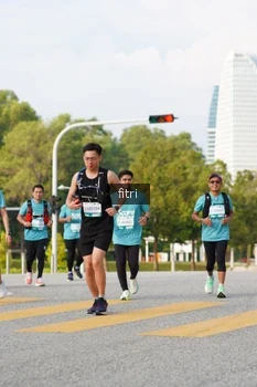 Runner Photo 2382340
