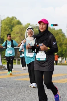 Runner Photo 2382359