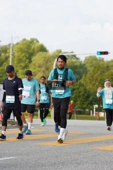 Runner Photo 2382374