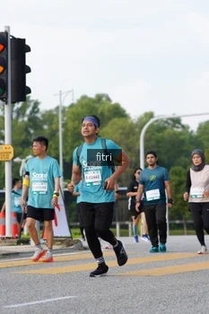 Runner Photo 2382432