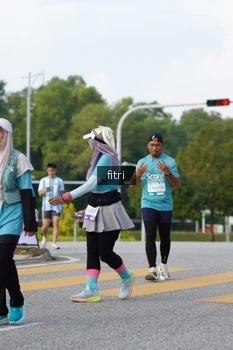 Runner Photo 2382455