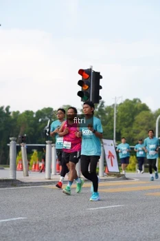 Runner Photo 2382457