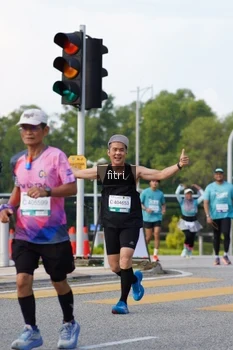 Runner Photo 2382476