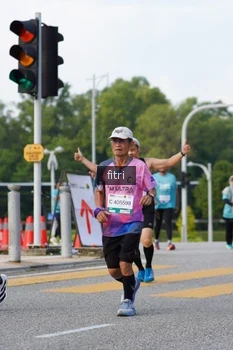 Runner Photo 2382478