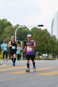 Runner Photo 2382485