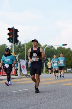 Runner Photo 2382501