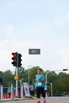 Runner Photo 2382515