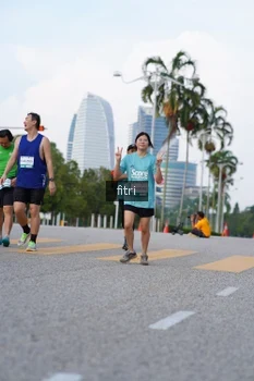 Runner Photo 2382540