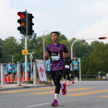 Runner Photo 2382749
