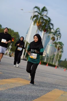 Runner Photo 2383126