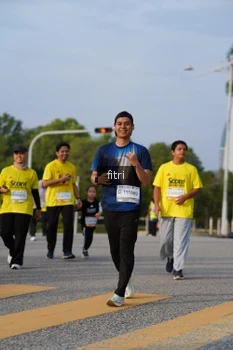 Runner Photo 2383301