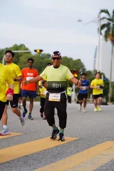 Runner Photo 2384546