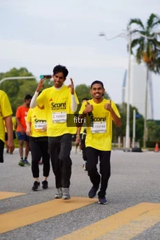 Runner Photo 2384553