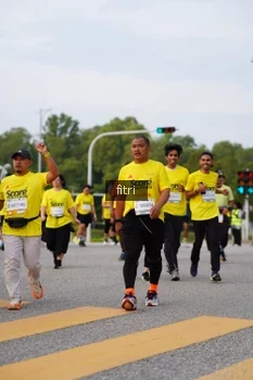 Runner Photo 2384560