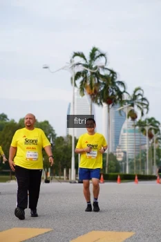Runner Photo 2384568
