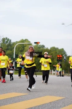 Runner Photo 2384600