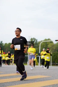 Runner Photo 2384645