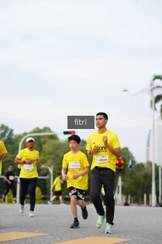 Runner Photo 2384659
