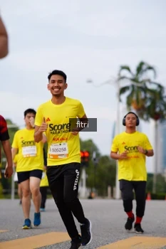 Runner Photo 2384690