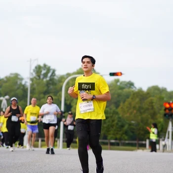 Runner Photo 2384911