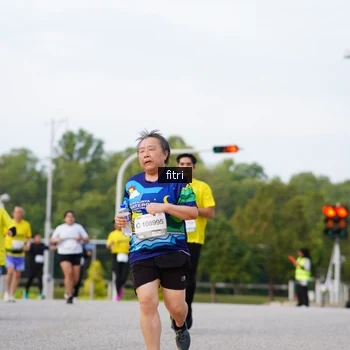 Runner Photo 2384920