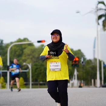 Runner Photo 2384924