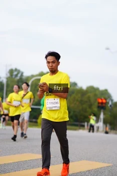 Runner Photo 2384997