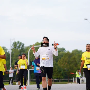 Runner Photo 2385140