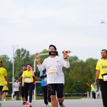 Runner Photo 2385145