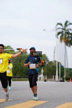Runner Photo 2385346