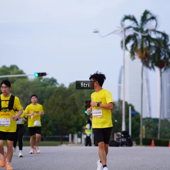 Runner Photo 2386330