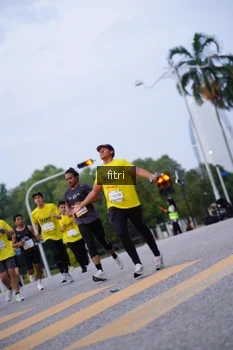 Runner Photo 2386399
