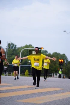 Runner Photo 2386403