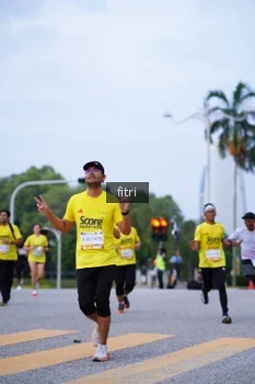 Runner Photo 2386599