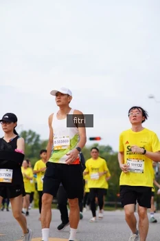Runner Photo 2389346