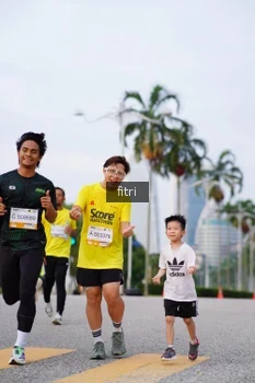 Runner Photo 2389364