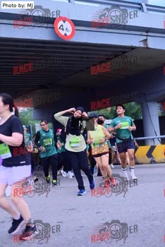 Runner Photo 239032