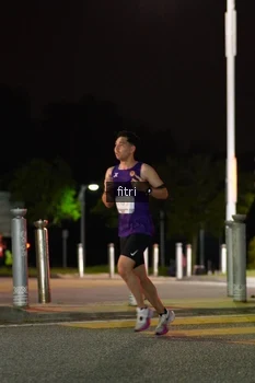 Runner Photo 2393077