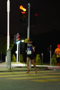 Runner Photo 2393122