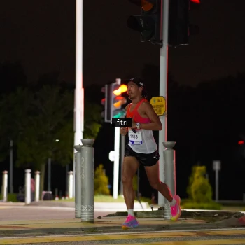 Runner Photo 2393221