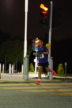 Runner Photo 2393240