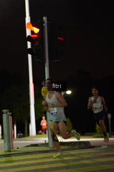 Runner Photo 2393302