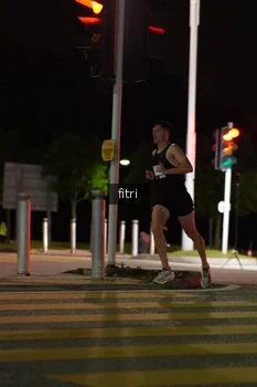 Runner Photo 2393306