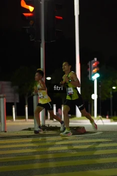 Runner Photo 2393311