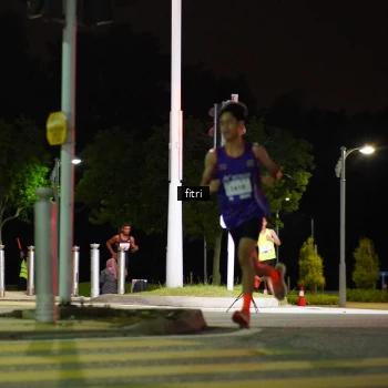 Runner Photo 2393341