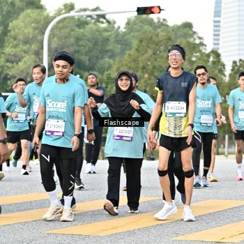 Runner Photo 2393625