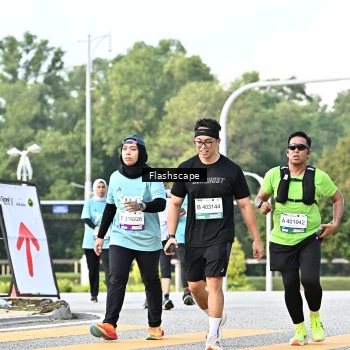 Runner Photo 2393922