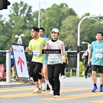 Runner Photo 2393999
